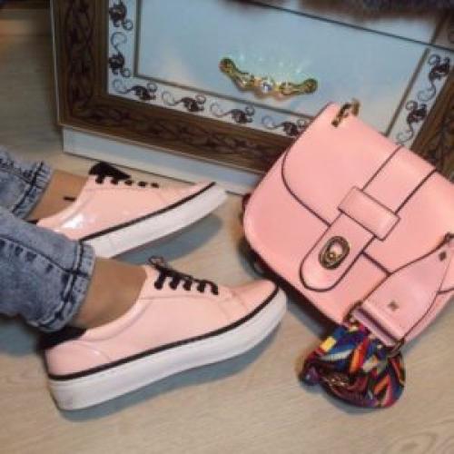 Что одеть с розовыми кроссовками летом. С чем носить розовые кеды