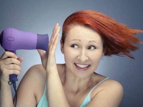 Как уложить кудрявые волосы без фена и утюжка. Как можно уложить волосы без фена и утюжка