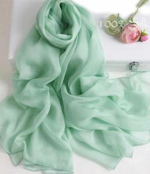 Как носить платок с пальто на голове. 50 оттенков пальто с большим платком