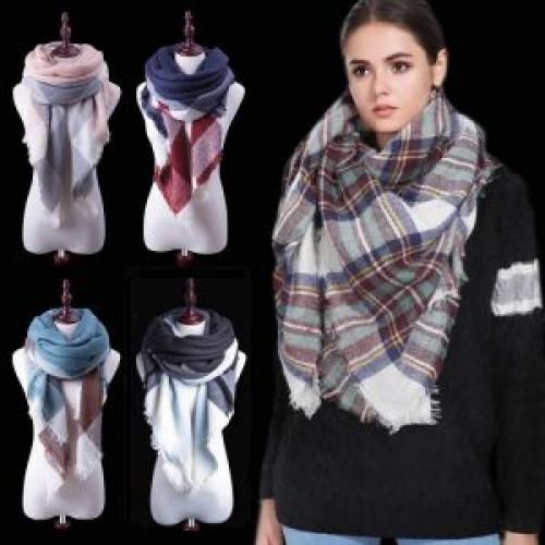 Как носить платок с пальто на голове. 50 оттенков пальто с большим платком