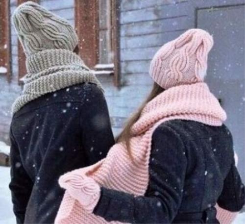 Модные шапки шарфы. Модные головные уборы осени и зимы — 2020/2019, которые позволят оставаться стильной в любую погоду 04 Модные шапки шарфы. Модные головные уборы осени и зимы — 2020/2019, которые позволят оставаться стильной в любую погоду 04