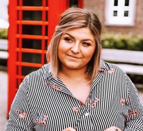 Модные стрижки 2019 для полного лица. Самые удачные стрижки для полных дам, которые будут модными в 2019 году — 25 фото 20 Модные стрижки 2019 для полного лица. Самые удачные стрижки для полных дам, которые будут модными в 2019 году — 25 фото 20