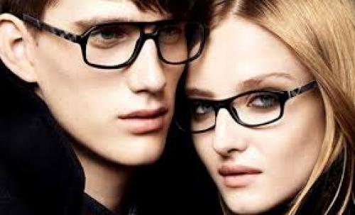 Как подобрать оправу. КАК ПРАВИЛЬНО ПОДОБРАТЬ ОПРАВУ ДЛЯ ОЧКОВ И ВСЁ УЧЕСТЬ?