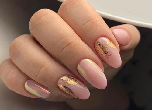 Маникюр просто, но красиво. Простые дизайны ногтей: работа с текстурами, как правильно наносить покрытие