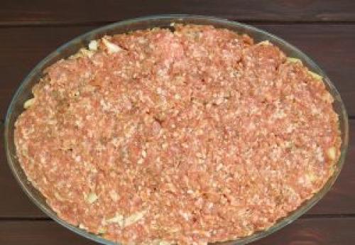 Запеканка с фаршем капустой и картофелем. Мясная запеканка с картошкой и капустой