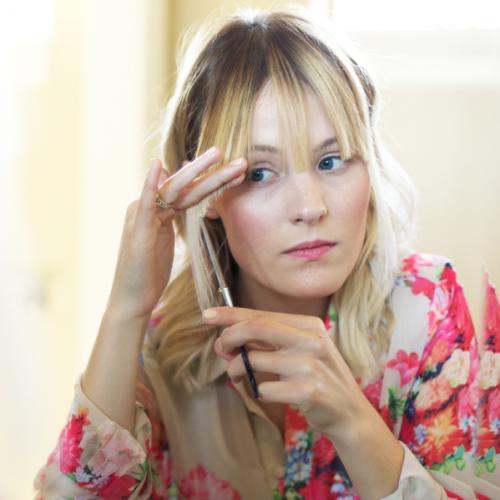 Челка шторка. Длинная чёлка «шторки»