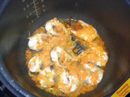 Скумбрия в мультиварке со сметаной. Описание рецепта: