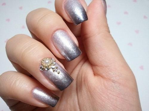 Ногти красно серые. Серый маникюр — 85 фото великолепных идей, как оригинально попасть в тренд сезона