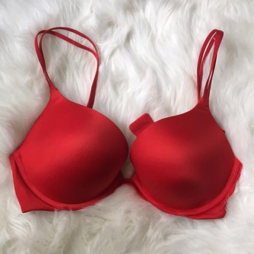 Белая юбка и красная блузка. Белая юбка + белый верх. 02 Белая юбка и красная блузка. Белая юбка + белый верх. 02