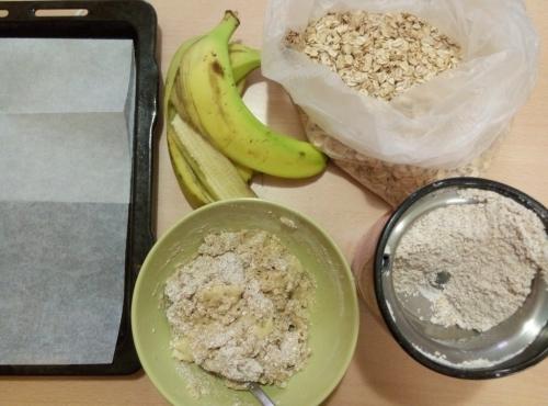Веганское банановое печенье. Простейшее веганское печенье из банана и овсянки