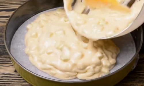 Творожно яблочная шарлотка. Шарлотка с яблоками и творогом на кефире