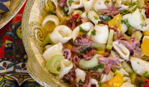 Салат из кальмаров с маслом. Самый вкусный салат с кальмарами — 8 простых рецептов салата