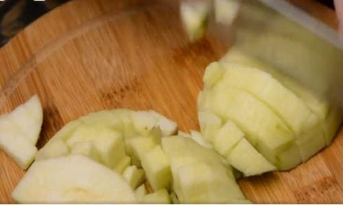 Творожно яблочная шарлотка. Шарлотка с яблоками и творогом на кефире