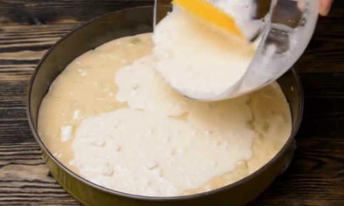 Творожно яблочная шарлотка. Шарлотка с яблоками и творогом на кефире