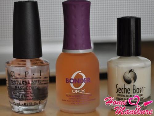 Топ для ногтей, что это такое. Значимость базового и топового покрытия в маникюре