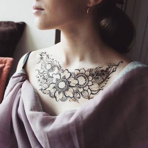 Тату маленькая роза на ключице. Тату на ключице – значение