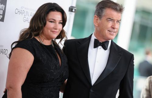 Некрасивые жены знаменитостей. Почему любят некрасивых жен звездные актеры? Отвечает астролог.