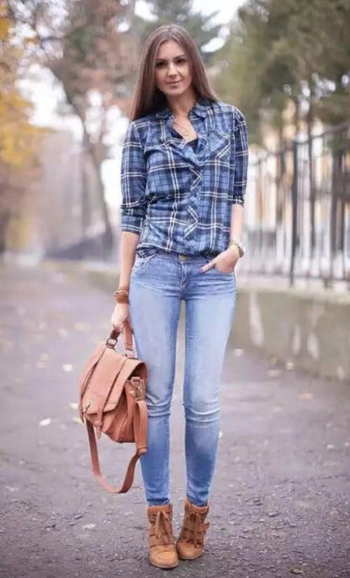 Как носить рубашку с джинсами девушкам 2019. Как девушке носить рубашку с джинсами в 2019?