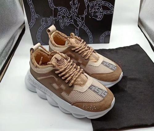 С чем носить зимние кроссовки 2020. Самые модные кроссовки в 2020 – фото-обзор новинок