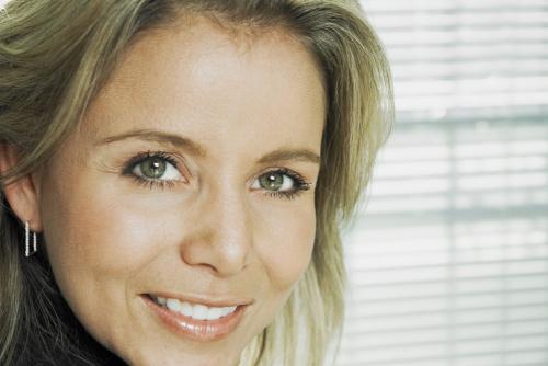 Миндальное масло для тела. 10 способов применения миндального масла о которых вы не знали