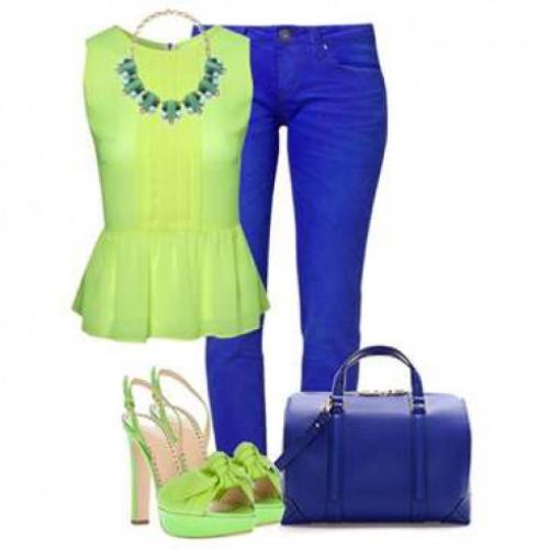 С чем носить синие. С чем носить женские синие брюки?