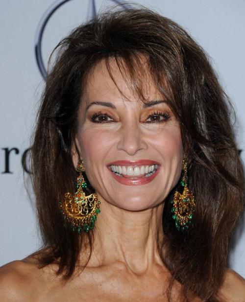 Чем старше женщина тем светлее волосы. Чем старше, тем светлее