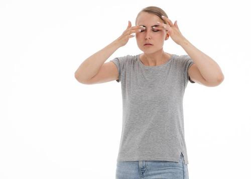 Как избавиться от темных кругов под глазами. Темные круги под глазами —, как избавиться в домашних условиях