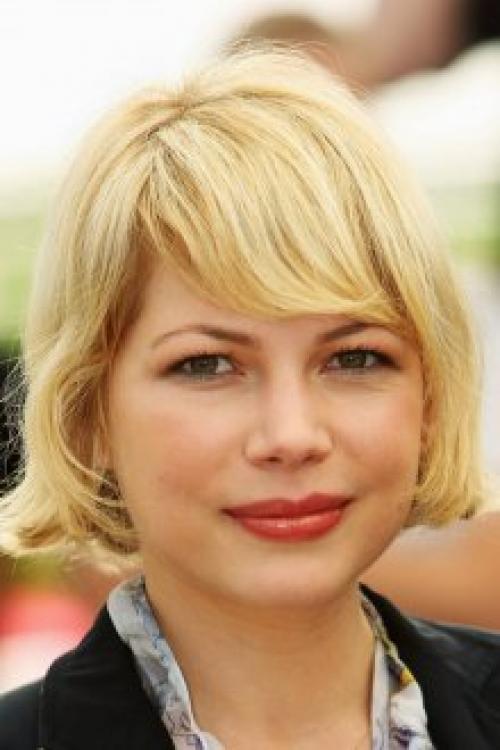 Прически в 30 лет. Какие стрижки выбрать цветущей женщине? Модные тенденции продолжают влиять на красавиц после 30-ти лет, но уже не главенствуют при выборе причёски. Высоко ценятся варианты, которые соответствуют базовым критериям: