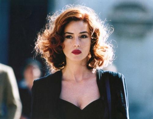 Уверенная в себе женщина глазами мужчин. 13 качеств магнетически притягательных женщин