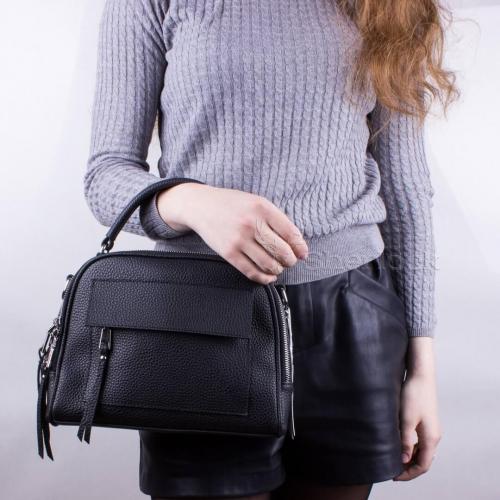 Цвет сумки к черному пуховику. Какую сумку носить зимой