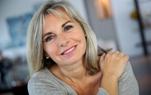 Как одеться женщине на 55 летний юбилей. Как одеться на юбилей женщине 50 лет? Вечерние платья 07 Как одеться женщине на 55 летний юбилей. Как одеться на юбилей женщине 50 лет? Вечерние платья 07