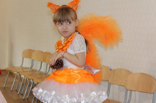 Костюм лисы из подручных материалов. Костюм лисы своими руками — идеи и варианта, как сделать ребенку костюм в домашних условиях (фото и видео)