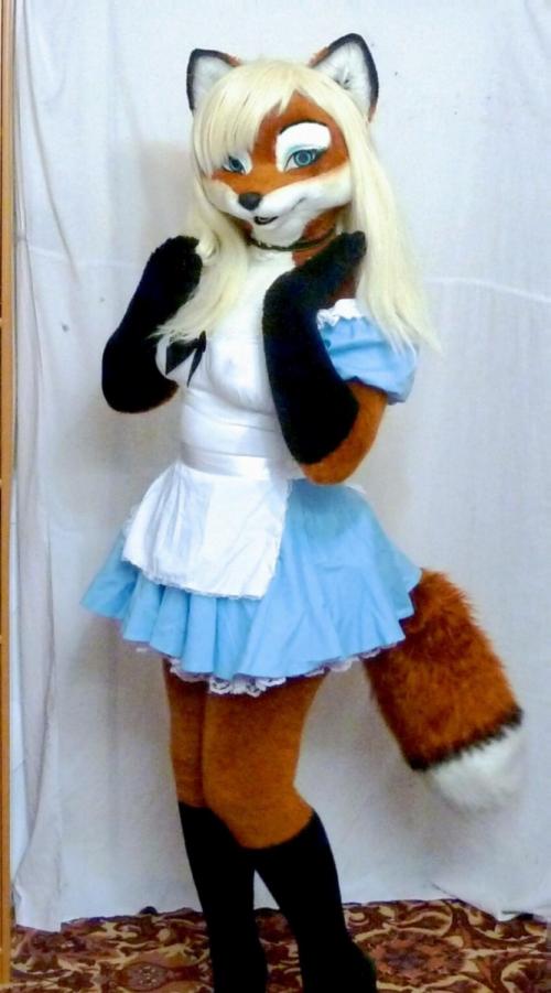 Костюм лисы из подручных материалов. Костюм лисы своими руками — идеи и варианта, как сделать ребенку костюм в домашних условиях (фото и видео)