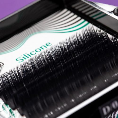 Почему облазит гель-лак на кончиках ногтей. Почему гель-лак не держится на ногтях?