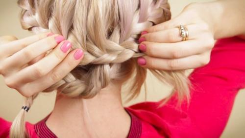 Легкие прически на самой себе. Прически самой себе —, как сделать самые модные и красивые прически своими руками (100 фото)