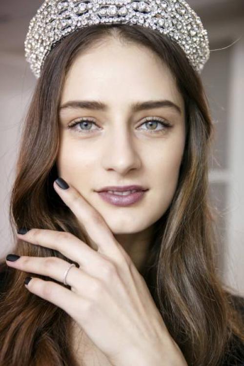 Как красить миндалевидные глаза. Правила макияжа для миндалевидных глаз