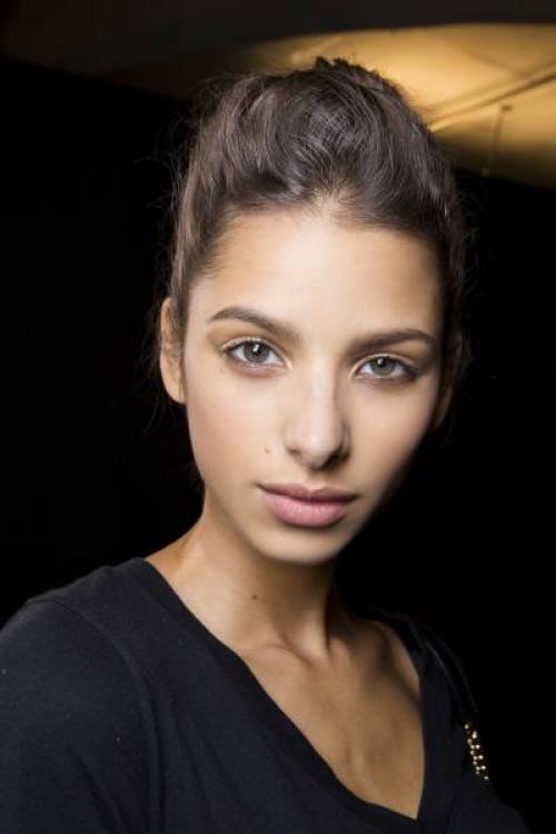 Как красить миндалевидные глаза. Правила макияжа для миндалевидных глаз