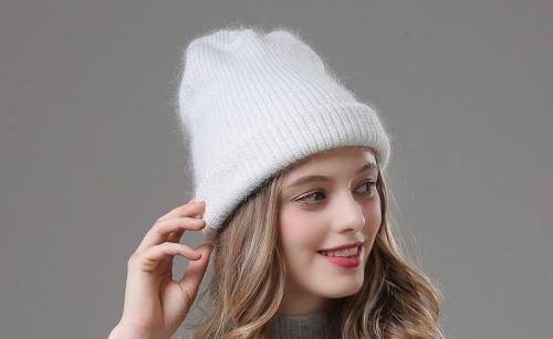 Головные уборы для женщин с круглым лицом. Женские шапки для круглого лица