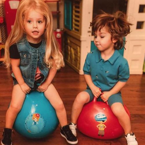 Как менялась Пугачева. Вся жизнь в 10 фото: как менялась Алла Пугачева 10 Как менялась Пугачева. Вся жизнь в 10 фото: как менялась Алла Пугачева 10