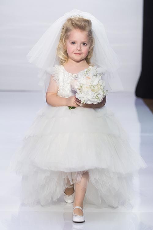 Как менялась Пугачева. Вся жизнь в 10 фото: как менялась Алла Пугачева 12 Как менялась Пугачева. Вся жизнь в 10 фото: как менялась Алла Пугачева 12