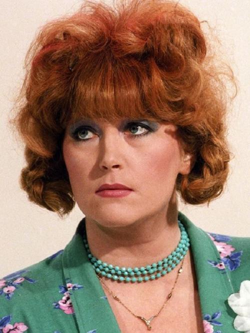 Как менялась Пугачева. Вся жизнь в 10 фото: как менялась Алла Пугачева 01 Как менялась Пугачева. Вся жизнь в 10 фото: как менялась Алла Пугачева 01