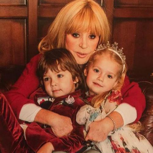 Как менялась Пугачева. Вся жизнь в 10 фото: как менялась Алла Пугачева 11