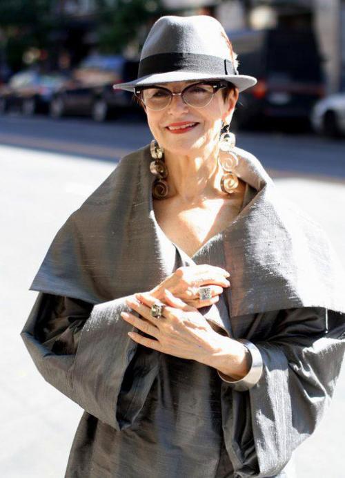 Какой головной убор носить с пуховиком женщин.   Виды и фасоны головных уборов 21