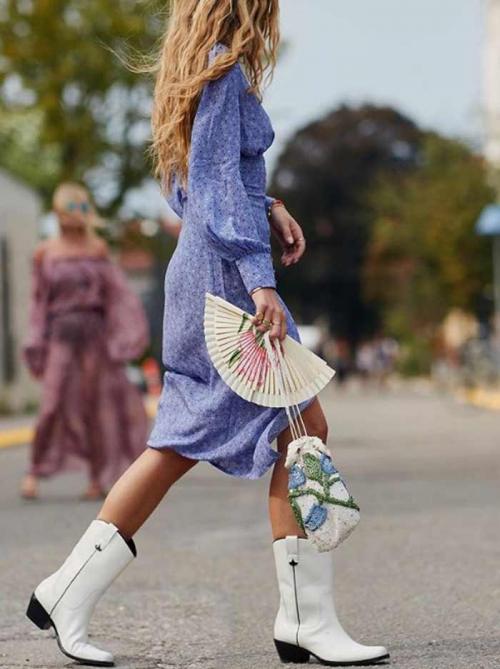 С чем носить сапоги казаки женские. Смотрятся потрясающе: казаки — самая модная обувь этой осени, как носить