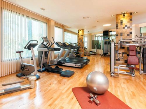 Орбитрек. Польза орбитрека, или какие мышцы качает орбитрек?