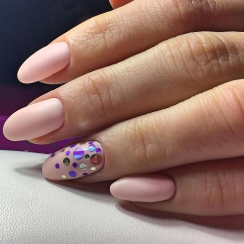 Маникюр три цвета с блестками. Маникюр для скромных леди