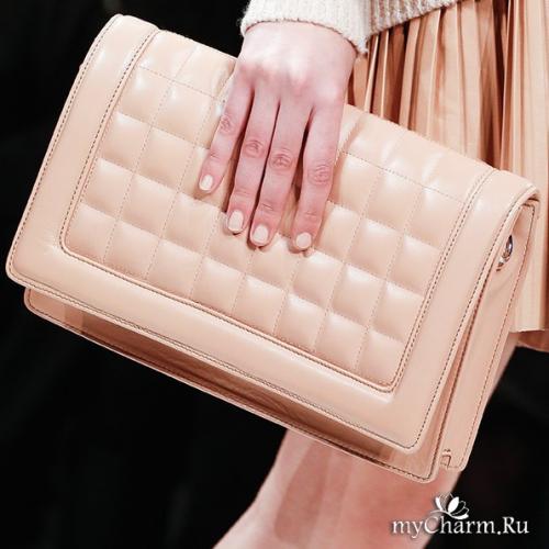 Цвет лака для коротких пальцев. Советы для коротких ногтей