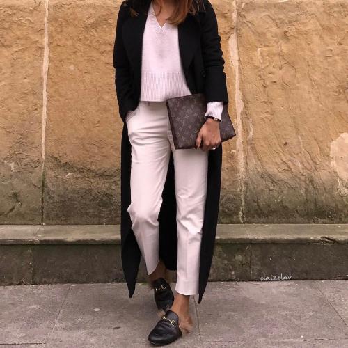 С чем носить длинное прямое пальто. С ЧЕМ КОМБИНИРОВАТЬ МАКСИ-ПАЛЬТО