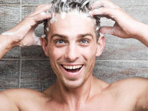 На что женщины обращают внимание при знакомстве с мужчиной. Вещи, которые важно знать каждой девушке при знакомстве с мужчиной