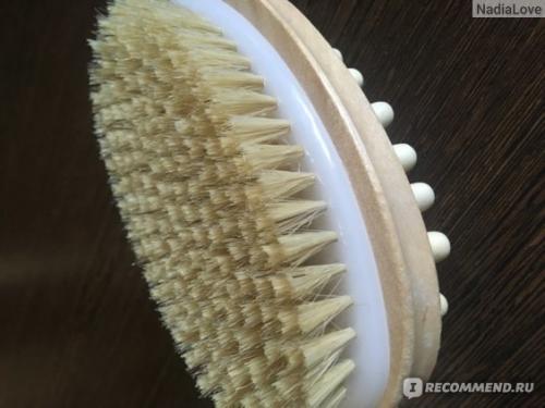 Щетка массажер от целлюлита. Массажная щетка от целлюлита: виды, отзывы, как пользоваться в домашних условиях